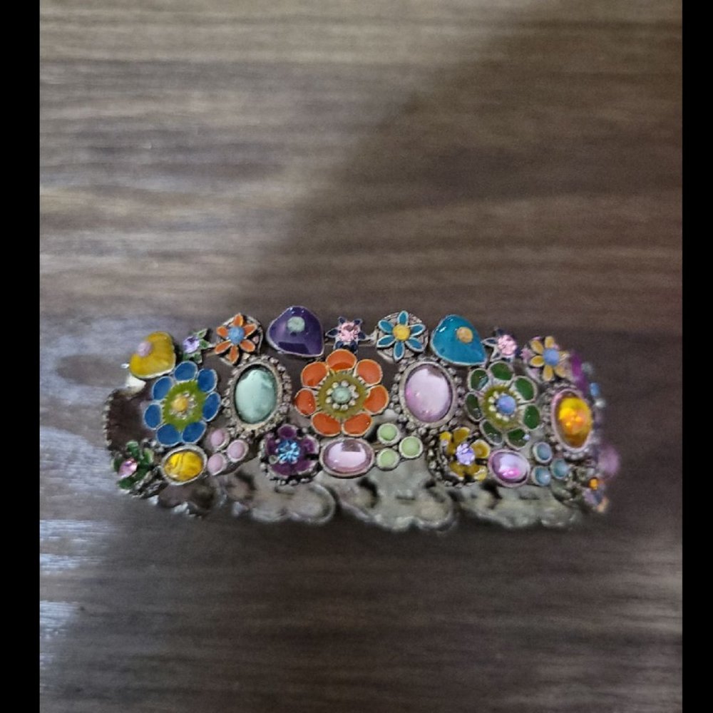 Multiple Color Small Beads Bracelet.